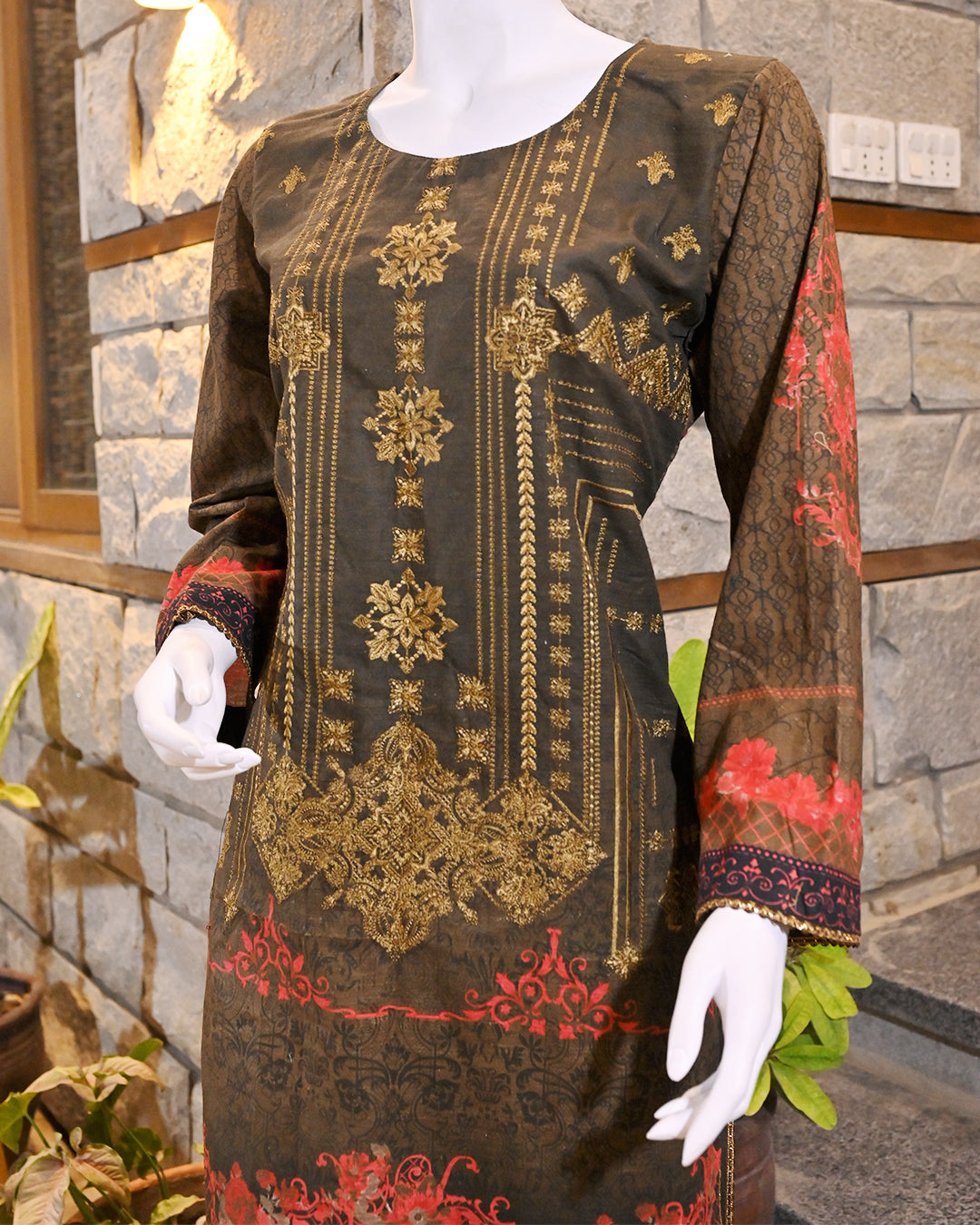 3-Piece Suit | Embroidered & digitally printed Khaddar | Readymade