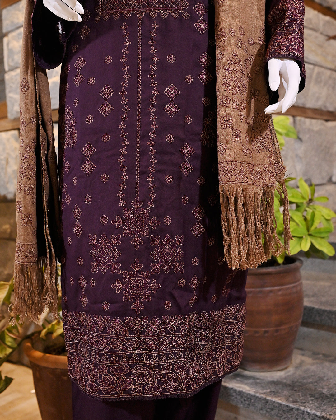 3-Piece Suit | Embroidered Dhanak shirt | Readymade