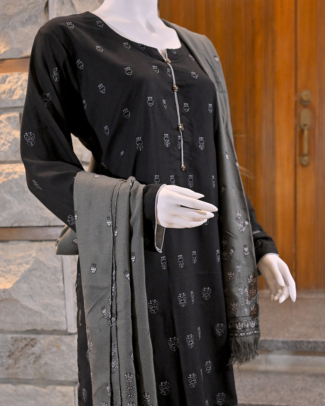 Black 3-Piece Suit | Embroidered Dhanak Shirt | Readymade