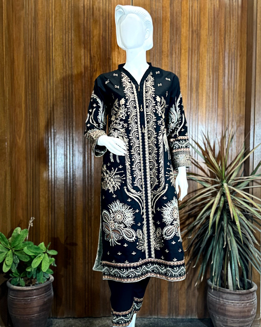 black KHADDAR PRINTED 3PC (Copy)