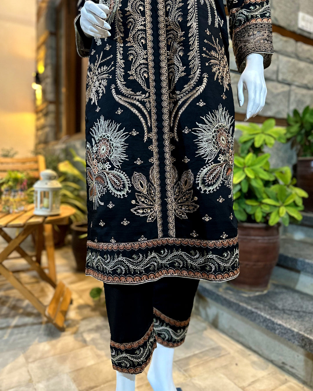 black KHADDAR PRINTED 3PC (Copy)